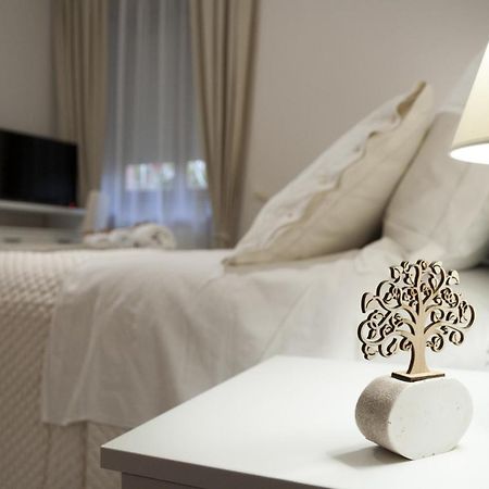 Bed and Breakfast L' Albero Di Giada Caserta Exterior foto