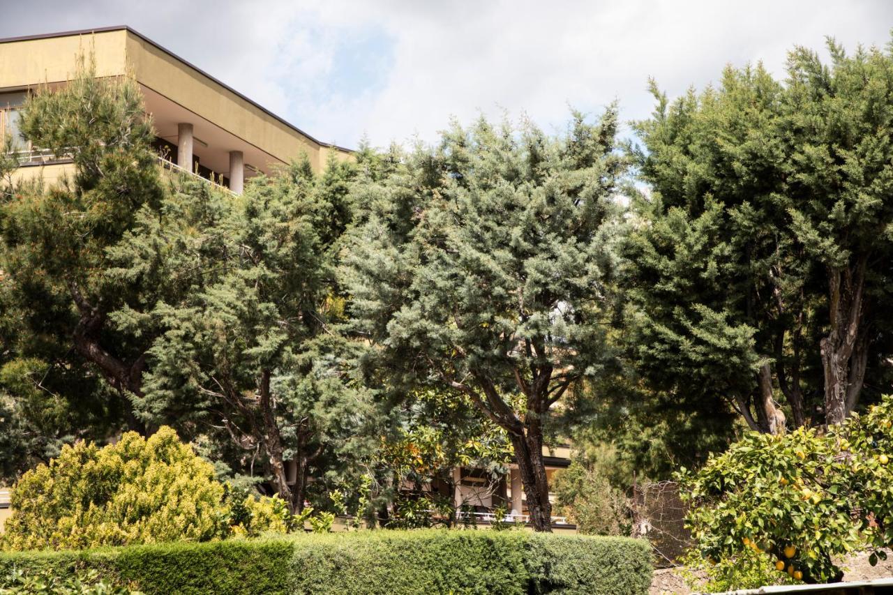 Bed and Breakfast L' Albero Di Giada Caserta Exterior foto